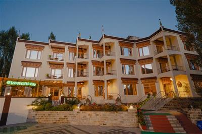 best Luxury Family Hotels in Leh Ladak