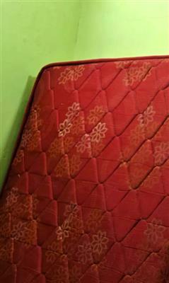 Premium King Size Spring Mattress (75 x 72 inches, 7-inch thickness)