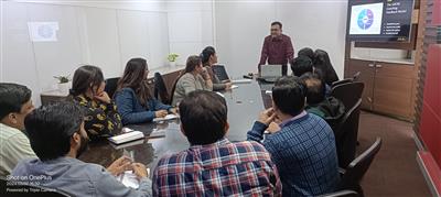 Speak. Influence. Lead. – Your English & Soft Skills Upgrade Starts Here.