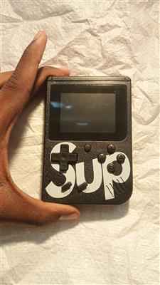 Brand New 400 in 1 Video Game with TV Connection and Rechargeable Battery