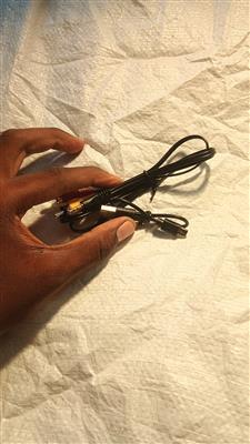Brand New 400 in 1 Video Game with TV Connection and Rechargeable Battery