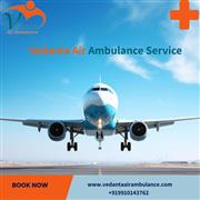 Vedanta Air Ambulance in Patna Has the Best Doctor Available To Check on Patient