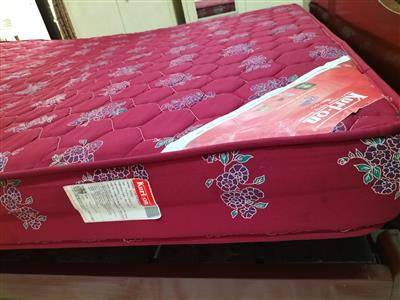 5 INCH KING SIZE KURLON MATTRESS