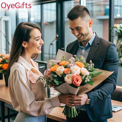 Are There Combo Gift Options Available with Online Flower Delivery in Calicut?