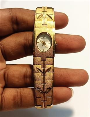 Premium Vintage Gold-Plated Women’s Quartz Watch – Elegant Collectible Timepiece