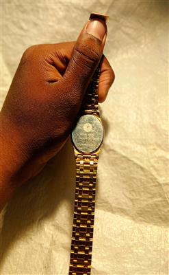 Citizen Vintage Gold Quartz Watch Unisex Luxury Classic Day Date Premium Wristwe