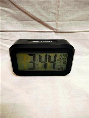 Digital LCD Alarm Clock with Temperature Display | Snooze & Night Light