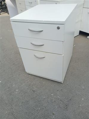 Pedestal Box / Cash Box