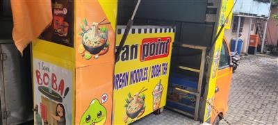 Ready made food truck for sale along with tempo