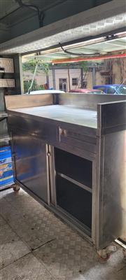 Ready made food truck for sale along with tempo