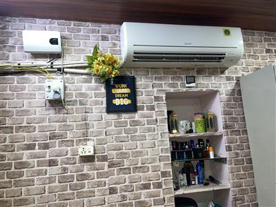 Mitsubishi Electric 1.5 Ton 2-Star Split AC - Good Condition
