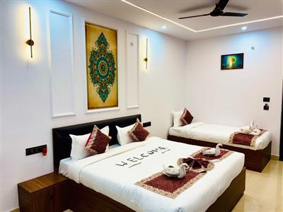 Hotel In Ayodhya Near Railway Station