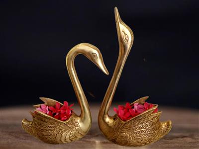 Brass Home Decors, Gifts, Idols - Buy Online - Free Shipping