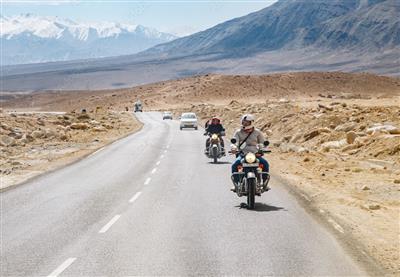 Cheapest ladakh  bike trips