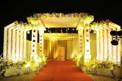 Hire a Professional Wedding Stage Decor