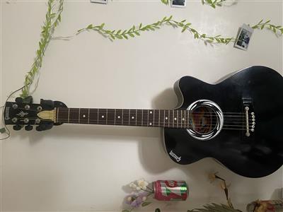 Acoustic Guitar in Good Condition