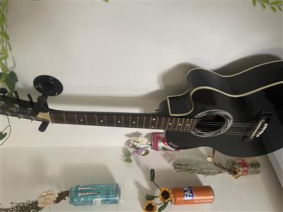 Acoustic Guitar in Good Condition