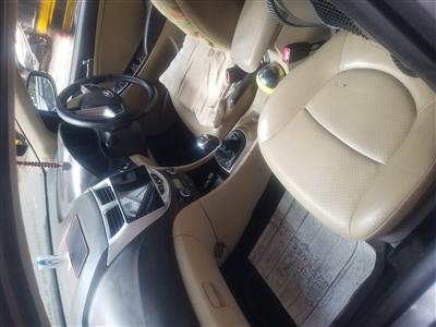 Verna sedan primium car fludic shape