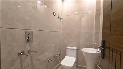 Affordable 2 BHK Flat for Sale in Sainik Enclave, Mohan Garden, Delhi – ₹35 Lakh